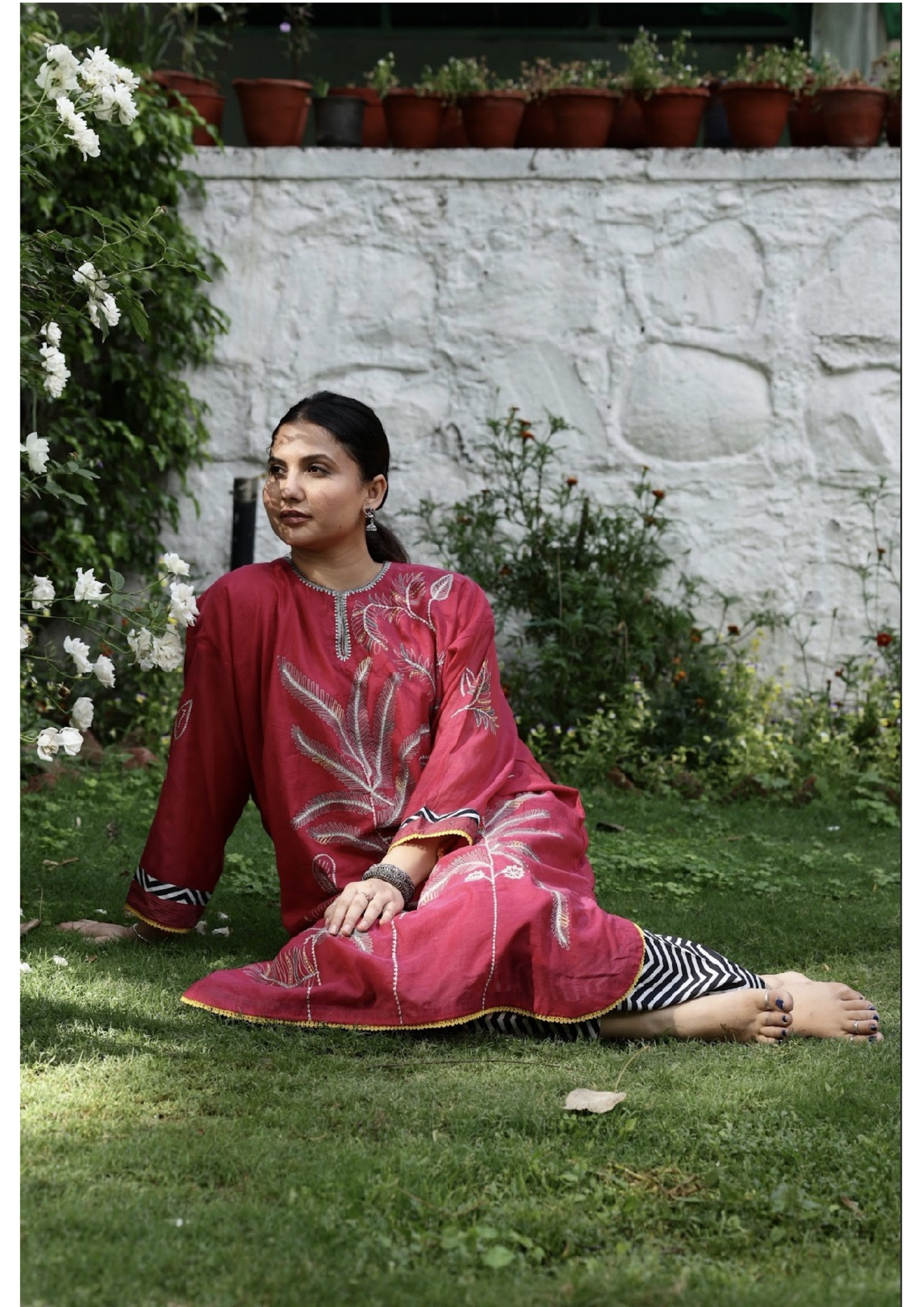 Hot pink embroidered kaftan with b/w zigzag salwar