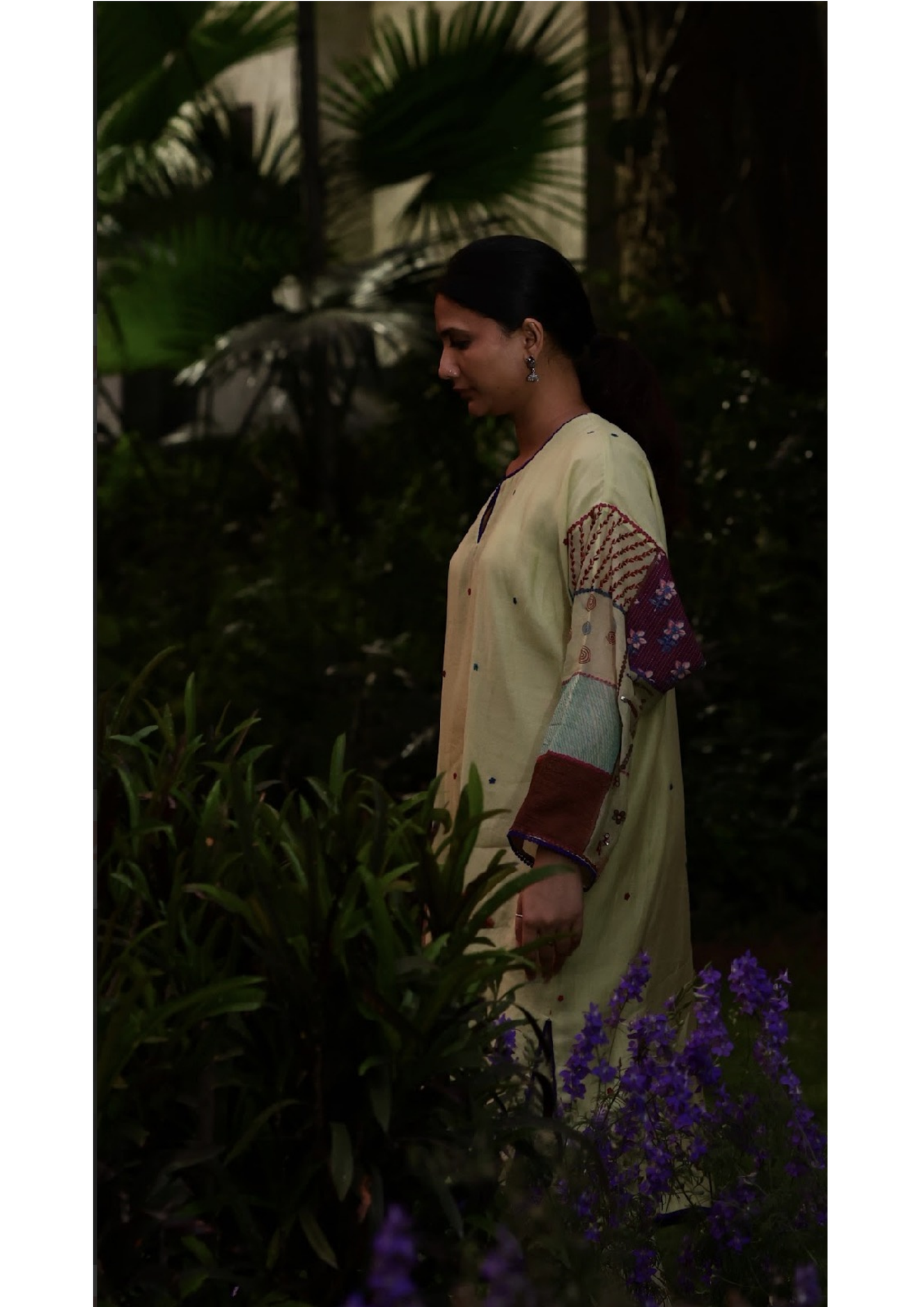 Pale green mul chanderi kaftaan with dramatic sleeves