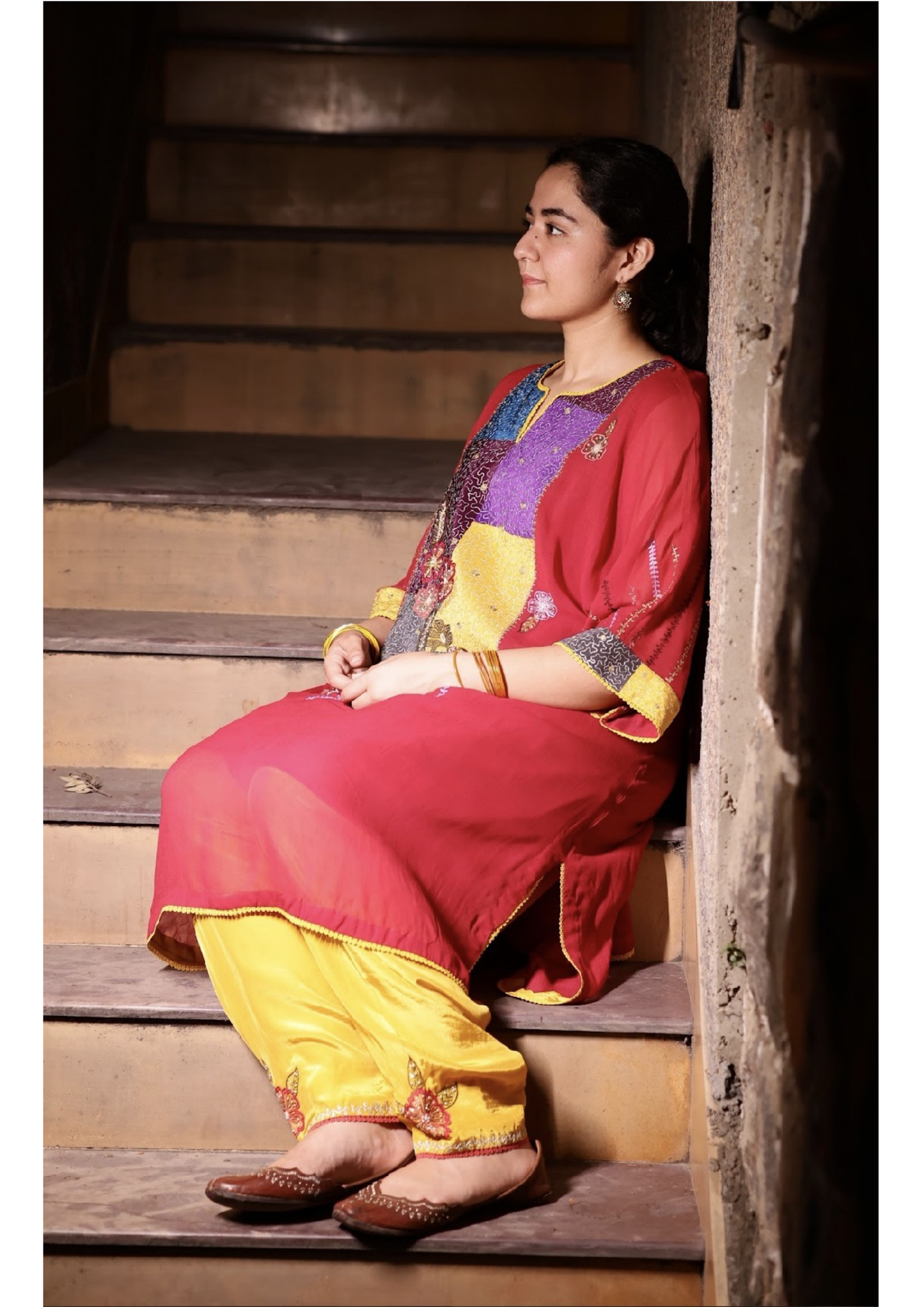 Red georgette kaftan outfit with neck focused embroidery