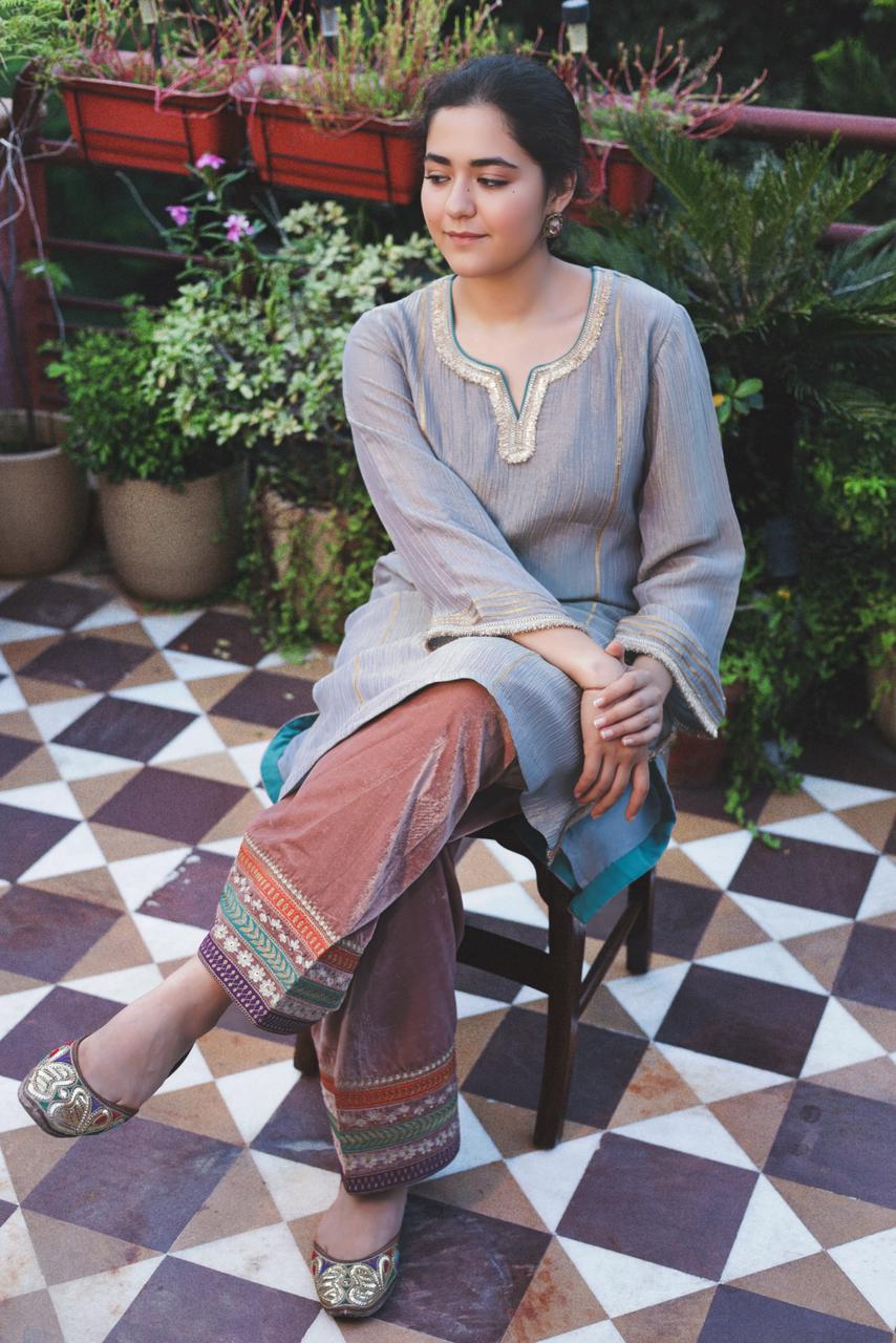 Embroidered Grey Tissue Kurta Paired With Velvet Farshi Pants